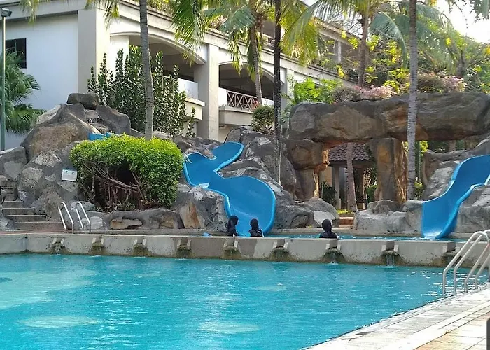 Century Mahkota Apartments